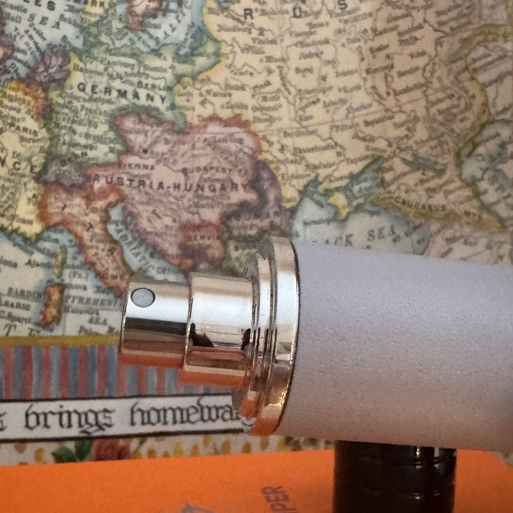 Dior La Collection privee Gris travel purse spray . - Picture 6 of 9